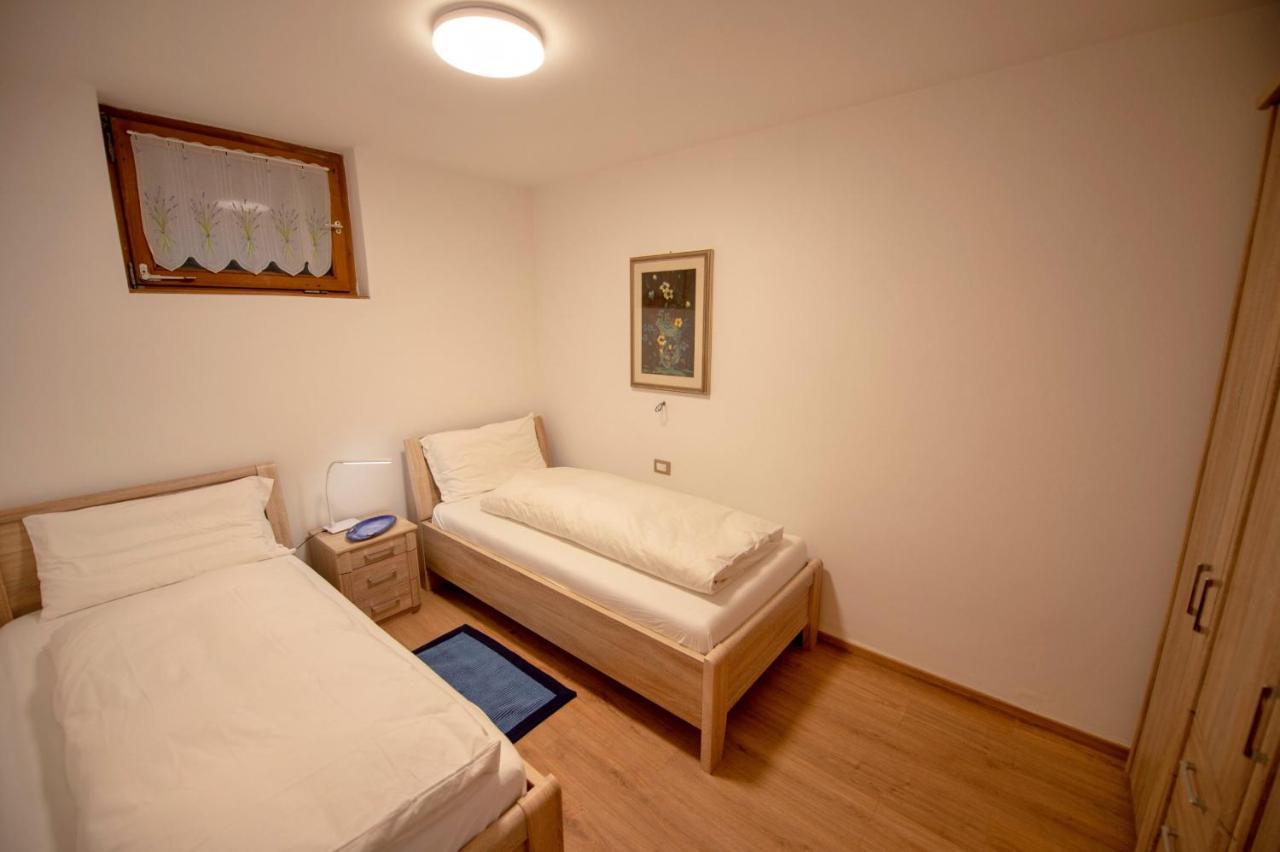 Apartments Cesa Bruma 오르띠세이 외부 사진