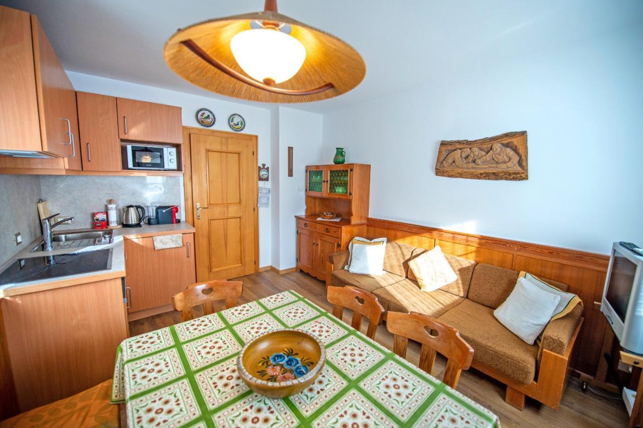 Apartments Cesa Bruma 오르띠세이 외부 사진